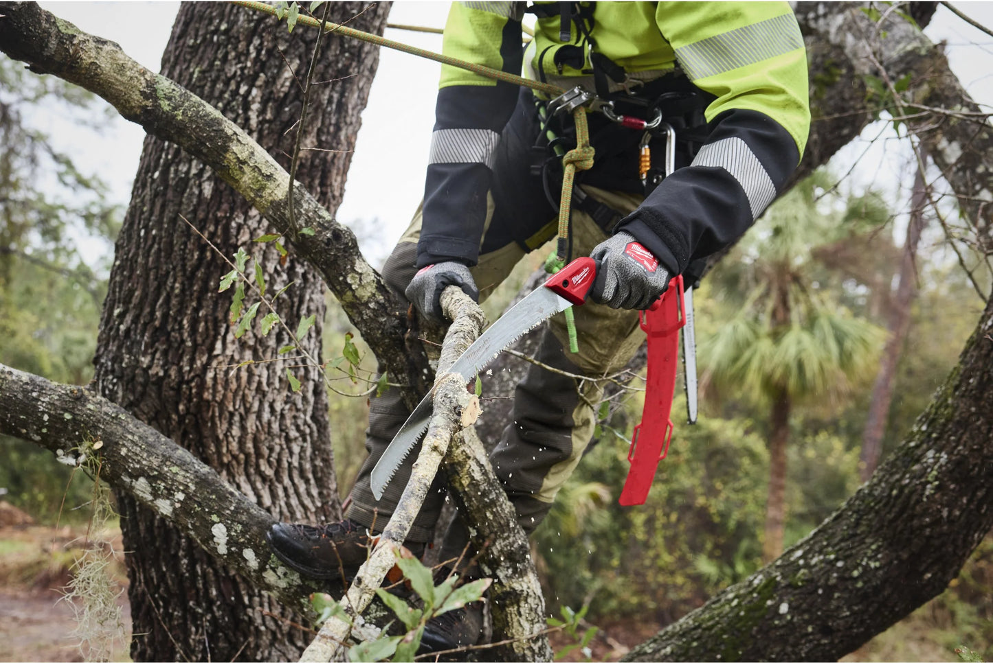 Milwaukee 35cm Curved Pruning Saw with Sheath
