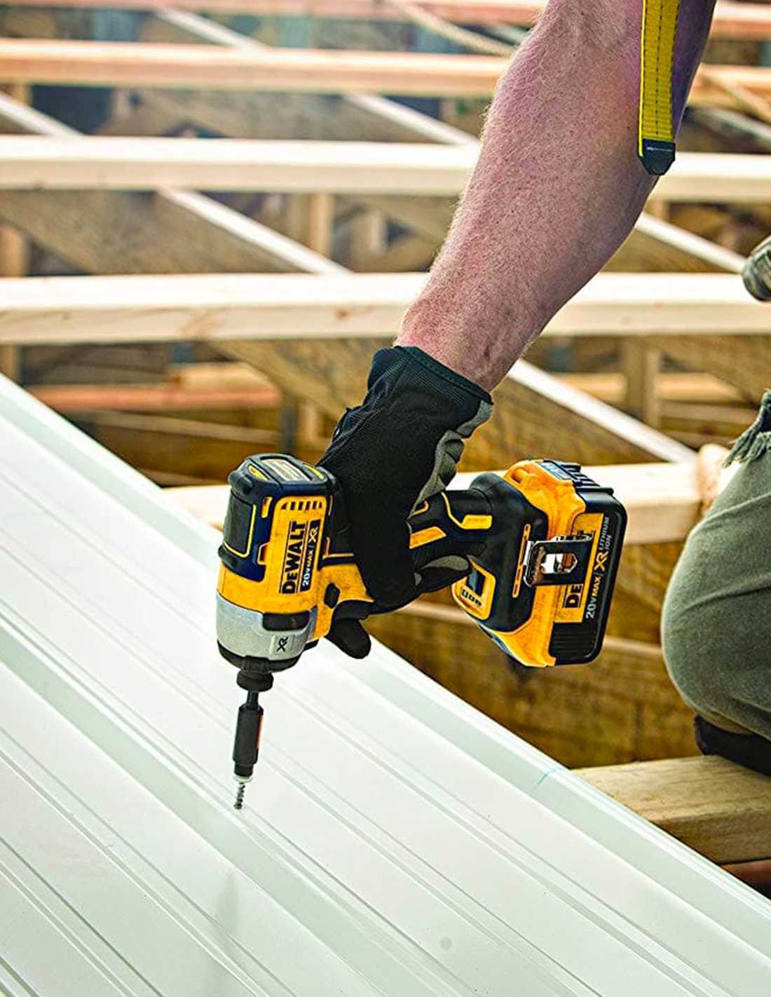 Kit Dewalt 11 herramientas + 3bat 5Ah + Cargador DCB1104 + 4xTSTAK DCK111P3