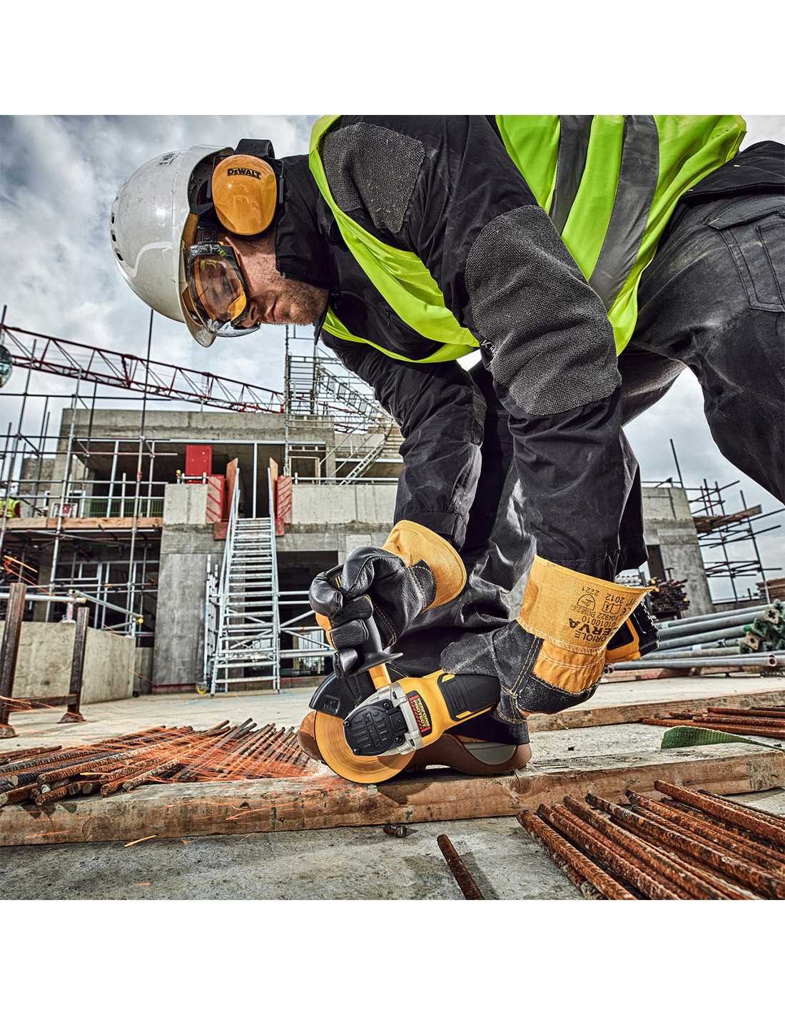 Dewalt Kit 11 tools + 3bat 5Ah + DCB1104 Charger + 4xTSTAK DCK110P3