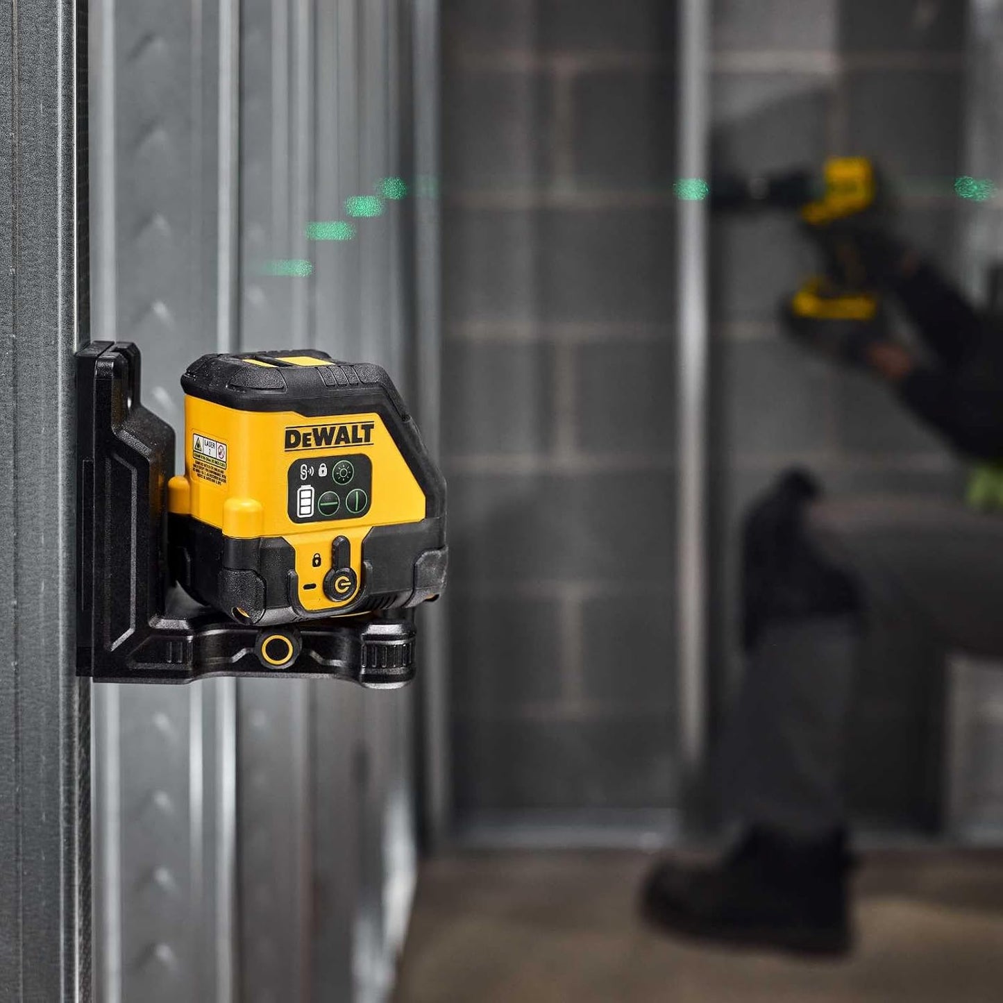 Nivel láser autonivelante Verde USB-C de 2 líneas en cruz Dewalt DCLE14201GB
