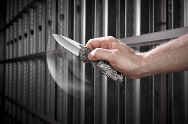 Milwaukee FASBACK Camouflage Sharp Blade Knife