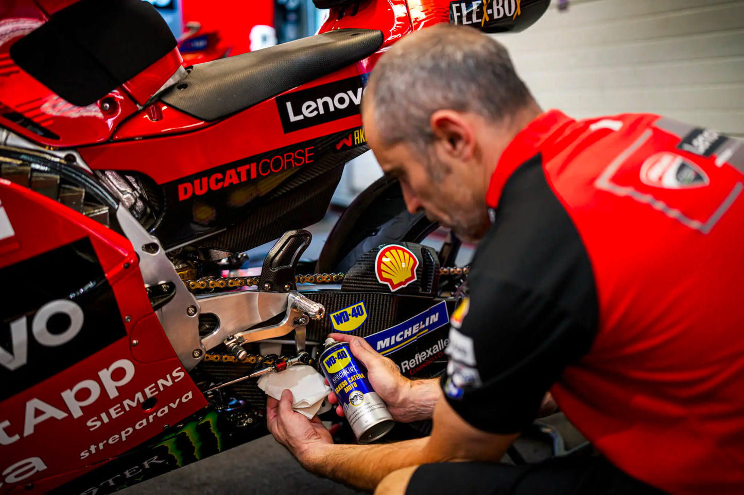 Chain Grease for Wet Environments 400ml MOTO WD-40